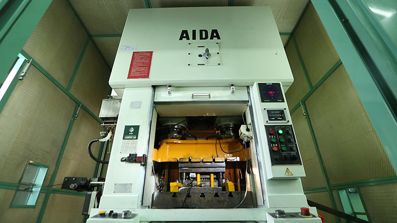 日本aida冲床